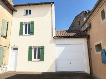 Maison à vendre en R+3 à Monteux Maison à vendre en R+3 à Monteux